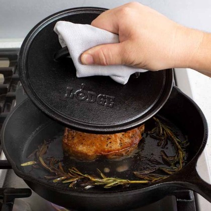 Lodge Round Cast Iron Burger Press 3